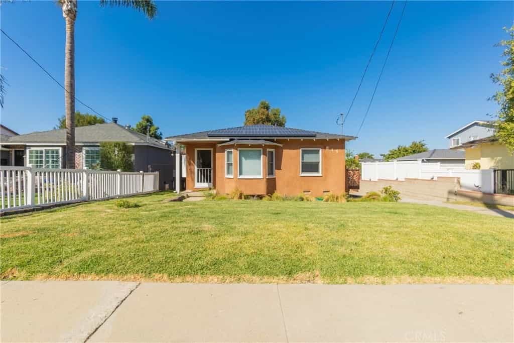House in El Segundo, California 11012534