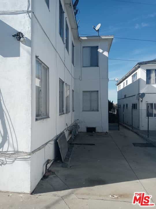 Condominium in Inglewood, Californië 11012547