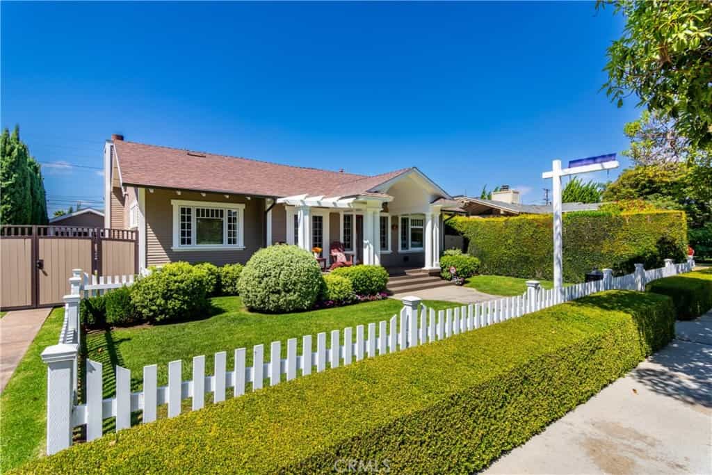 House in Long Beach, California 11012690
