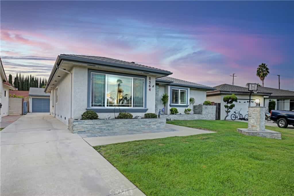House in Downey, California 11012831