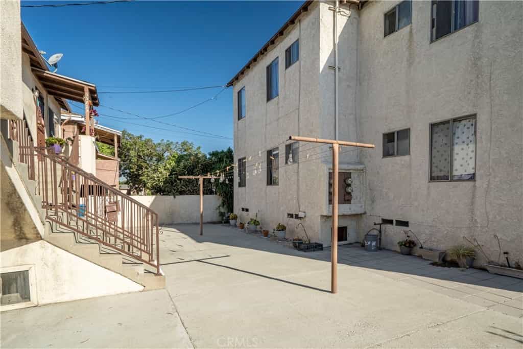 Квартира в Східний Лос-Анджелес, Каліфорнія 11012953
