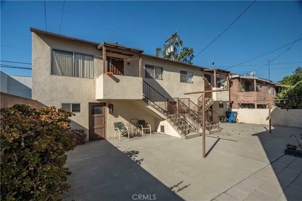 Condominium in Oost-Los Angeles, Californië 11012953