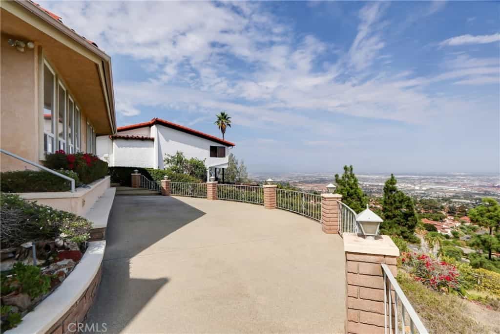 Dom w Rancho Palos Verdes, California 11013222