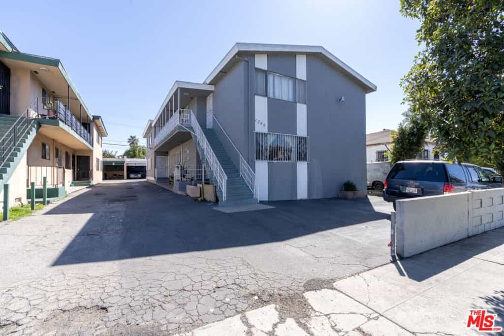 Condominium in Parklabrea, Californië 11013529