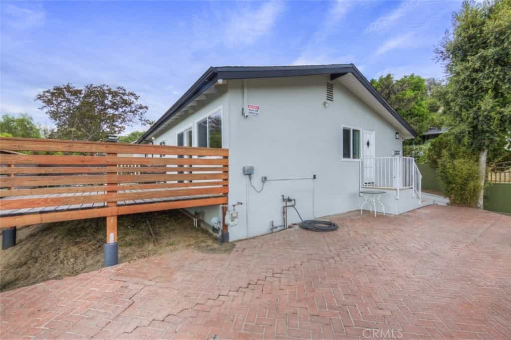 Condominium in Garvanza, California 11013560