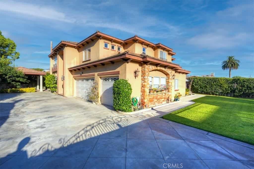 Dom w El Monte, California 11013686