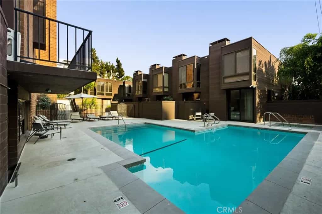 بيت في West Hollywood, California 11013841