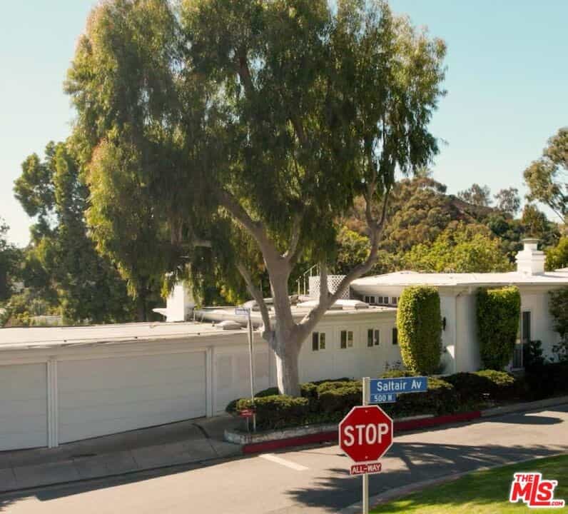Condominium in Los Angeles, California 11013916