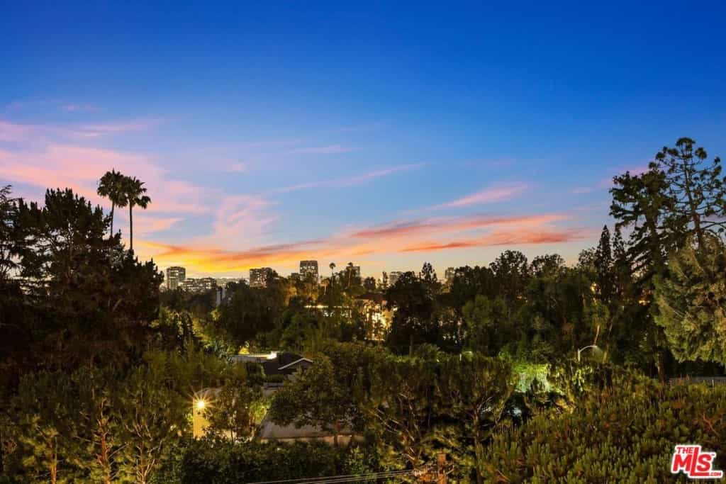 Condominium dans Beverly Hills, California 11014055