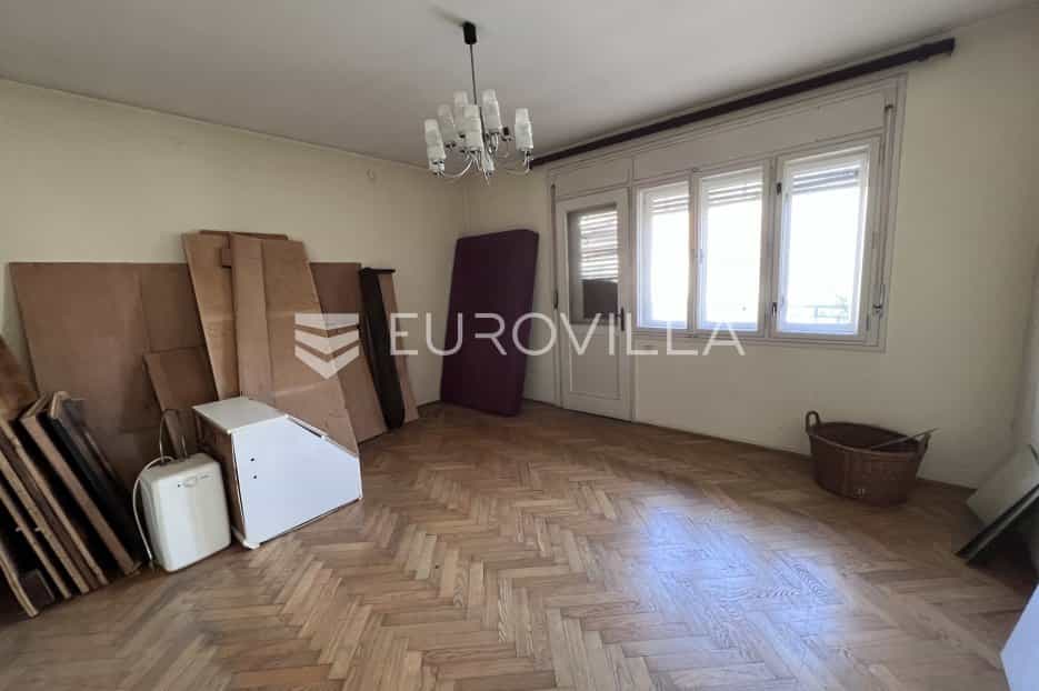 House in Stenjevec, Zagreb, Grad 11014283