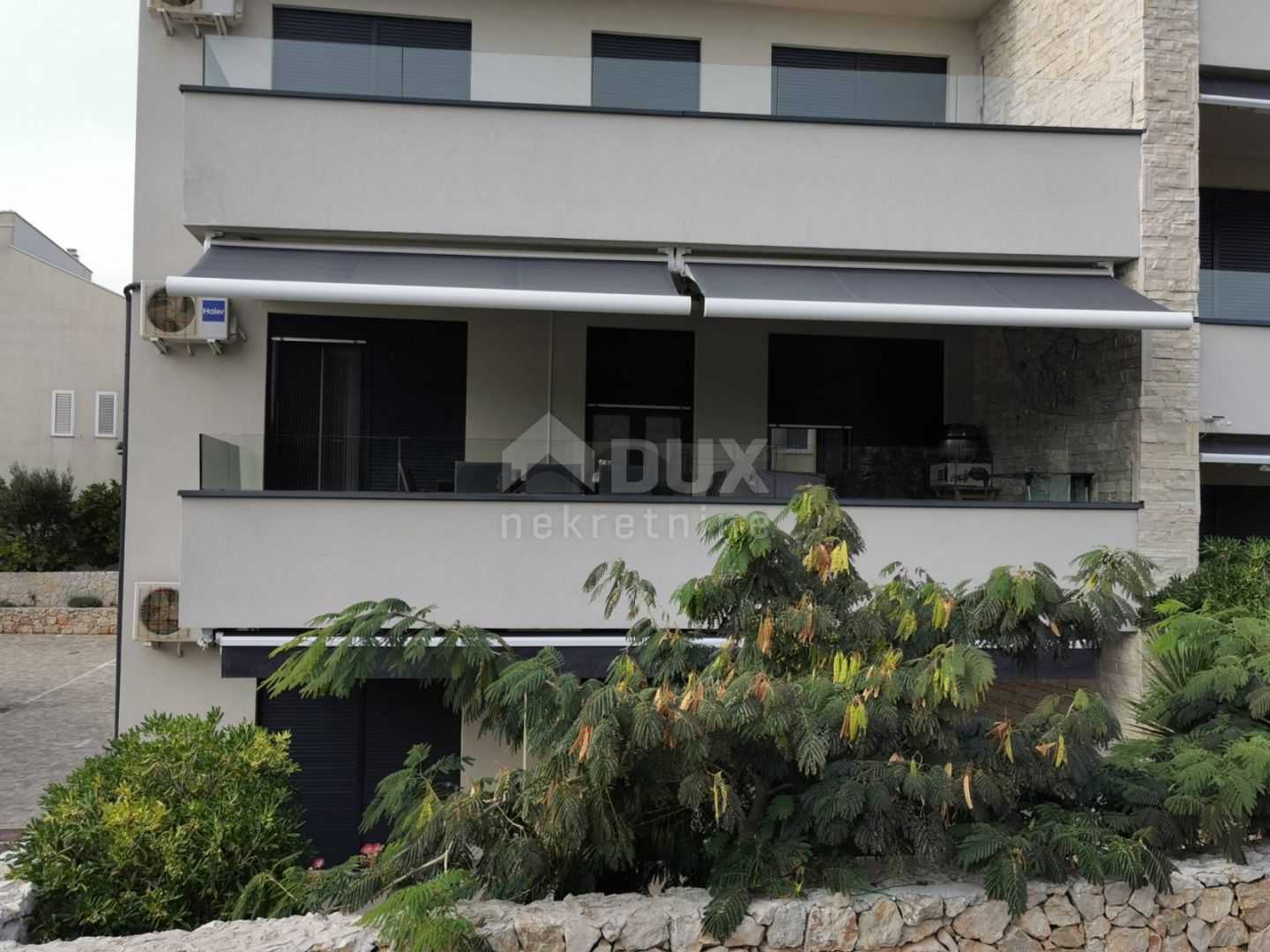 Condominium in Mandre, Zadar County 11015073