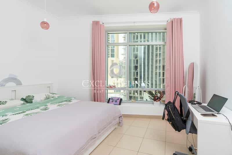 Condominium in Dubai, Dubayy 11015132