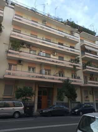 Condominium in Athina,  11015310