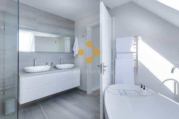 Condominium in Sciez, Haute-Savoie 11016003