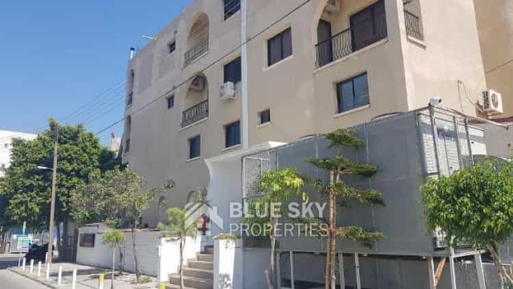 Condominium in Germasogeia, Limassol 11016264