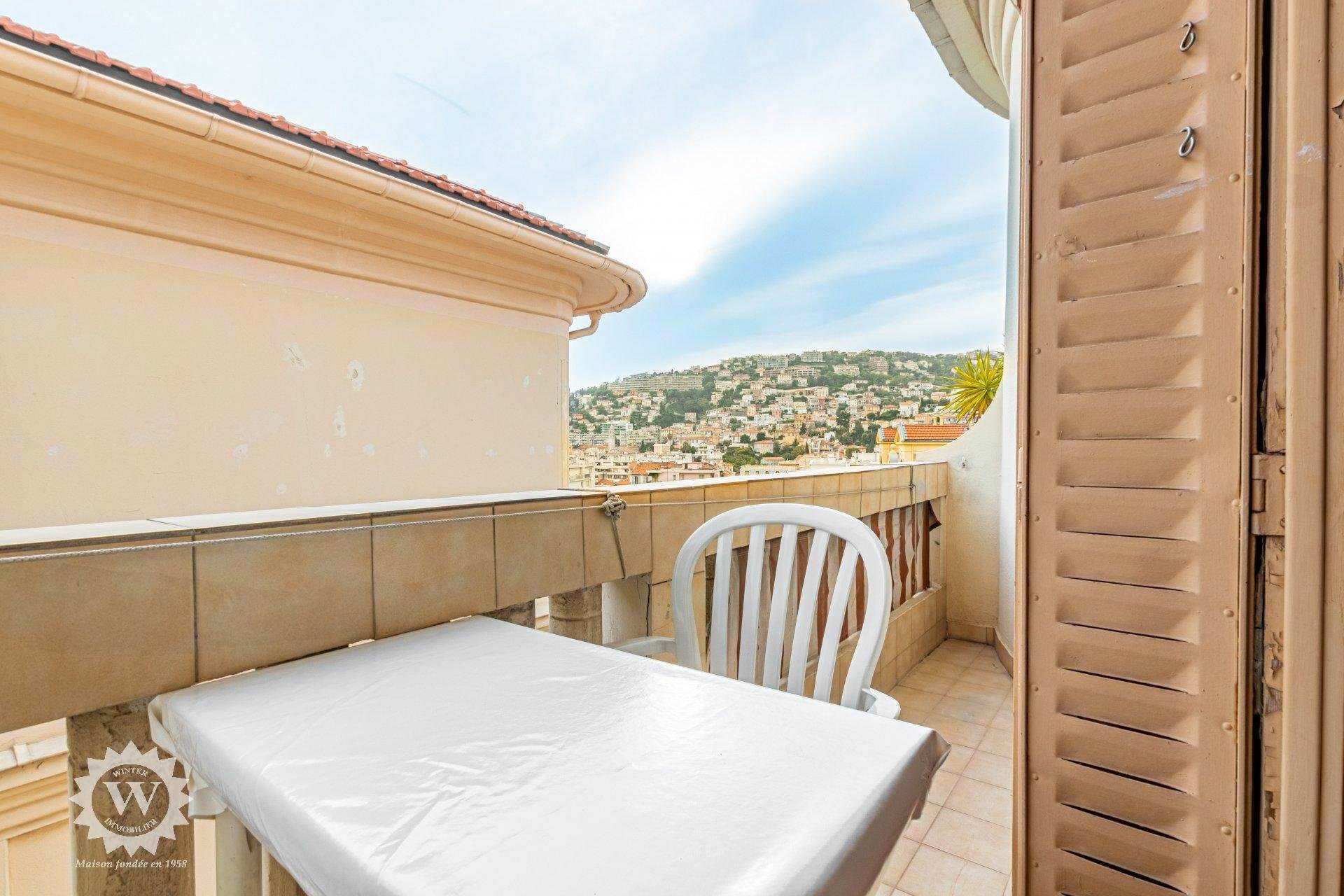 Condominium in Le Ray, Provence-Alpes-Cote d'Azur 11017419