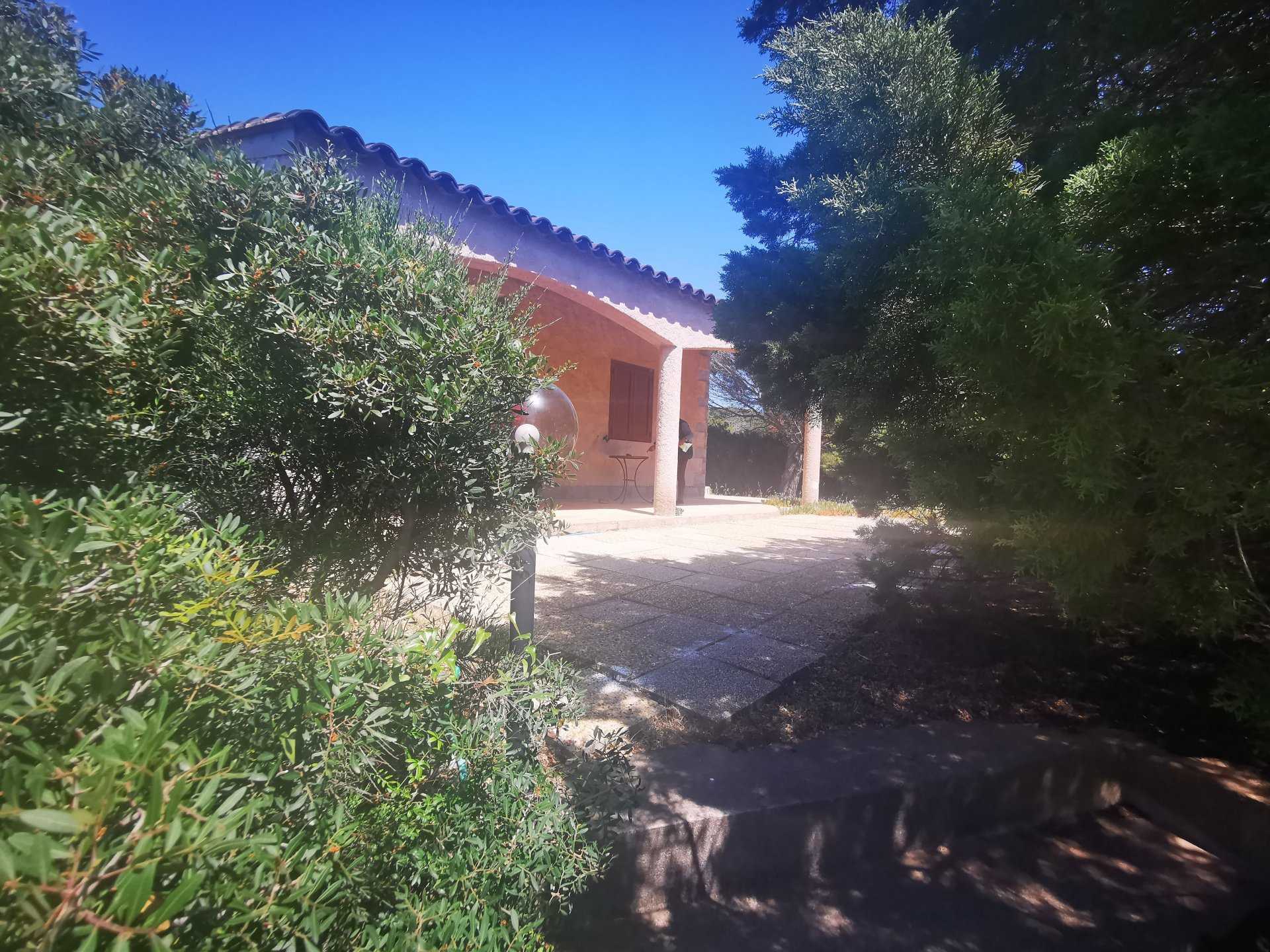 Talo sisään Pianottoli-Caldarello, Korsika 11017766