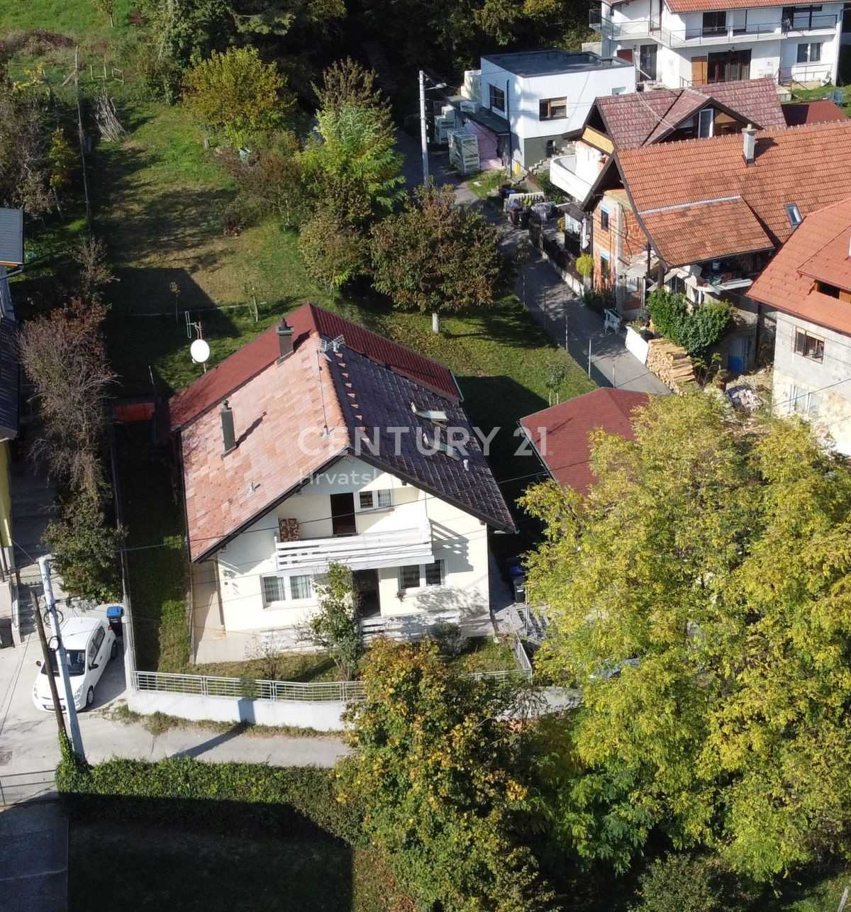 rumah dalam Stenjevec, Zagreb, Grad 11018195