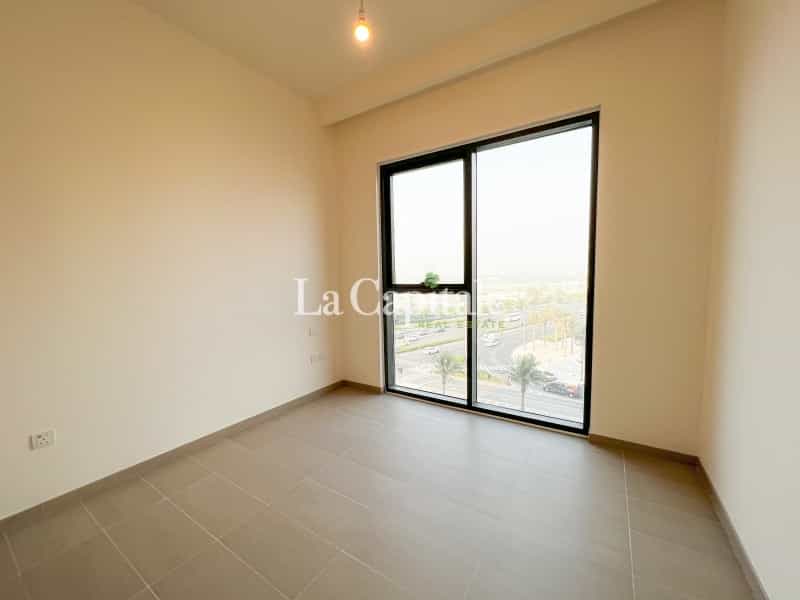 Condominium in Dubai, Dubai 11020219
