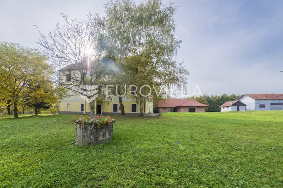 Dom w Vukovje Zelinsko, Zagrebačka županija 11020363