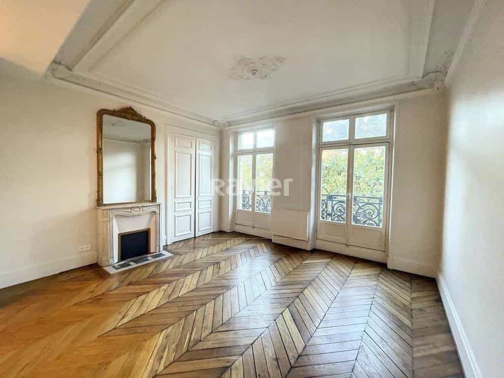 公寓 在 巴黎, 法兰西岛 11023009