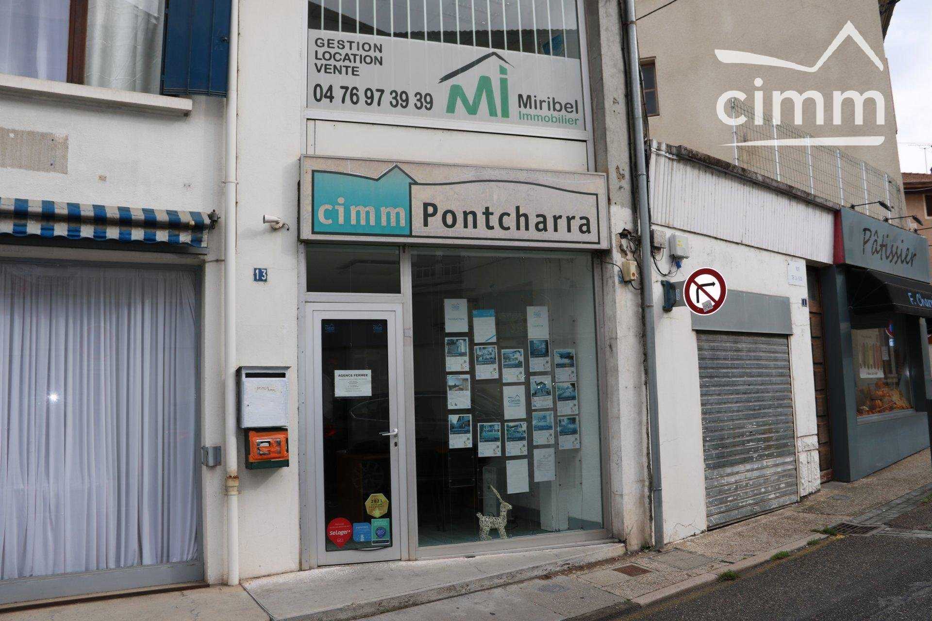 Retail in Pontcharra, Auvergne-Rhone-Alpes 11023124