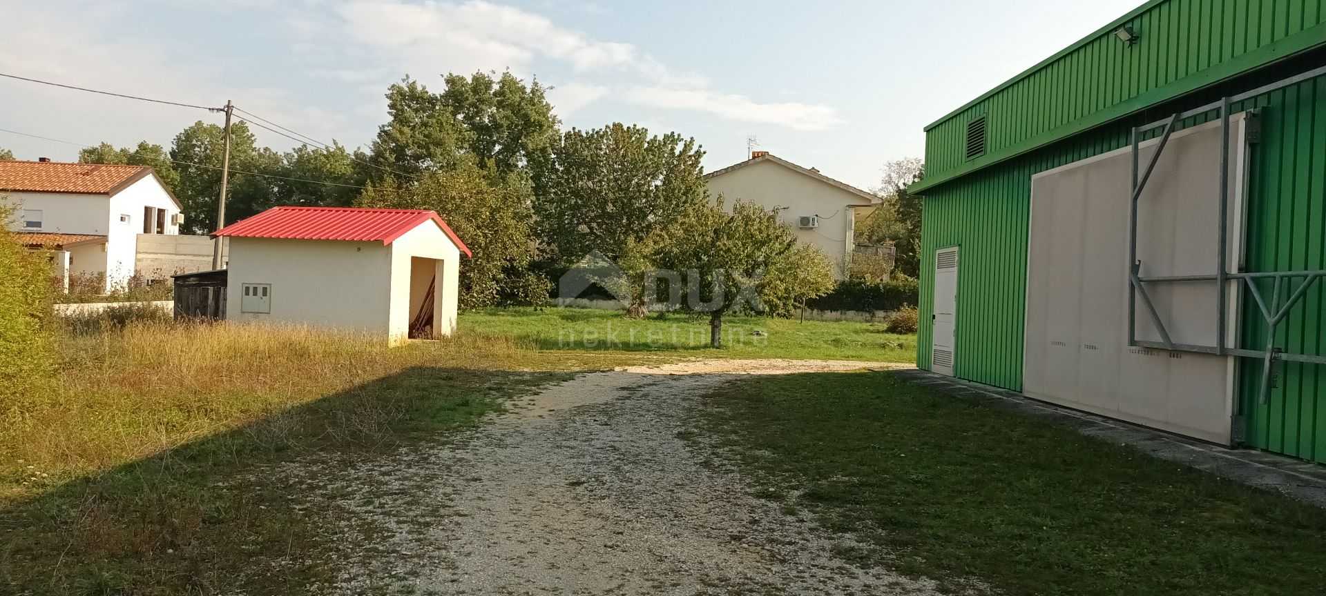 Maa sisään Sveti Lovrec Pazenaticki, Istarska Zupanija 11026080