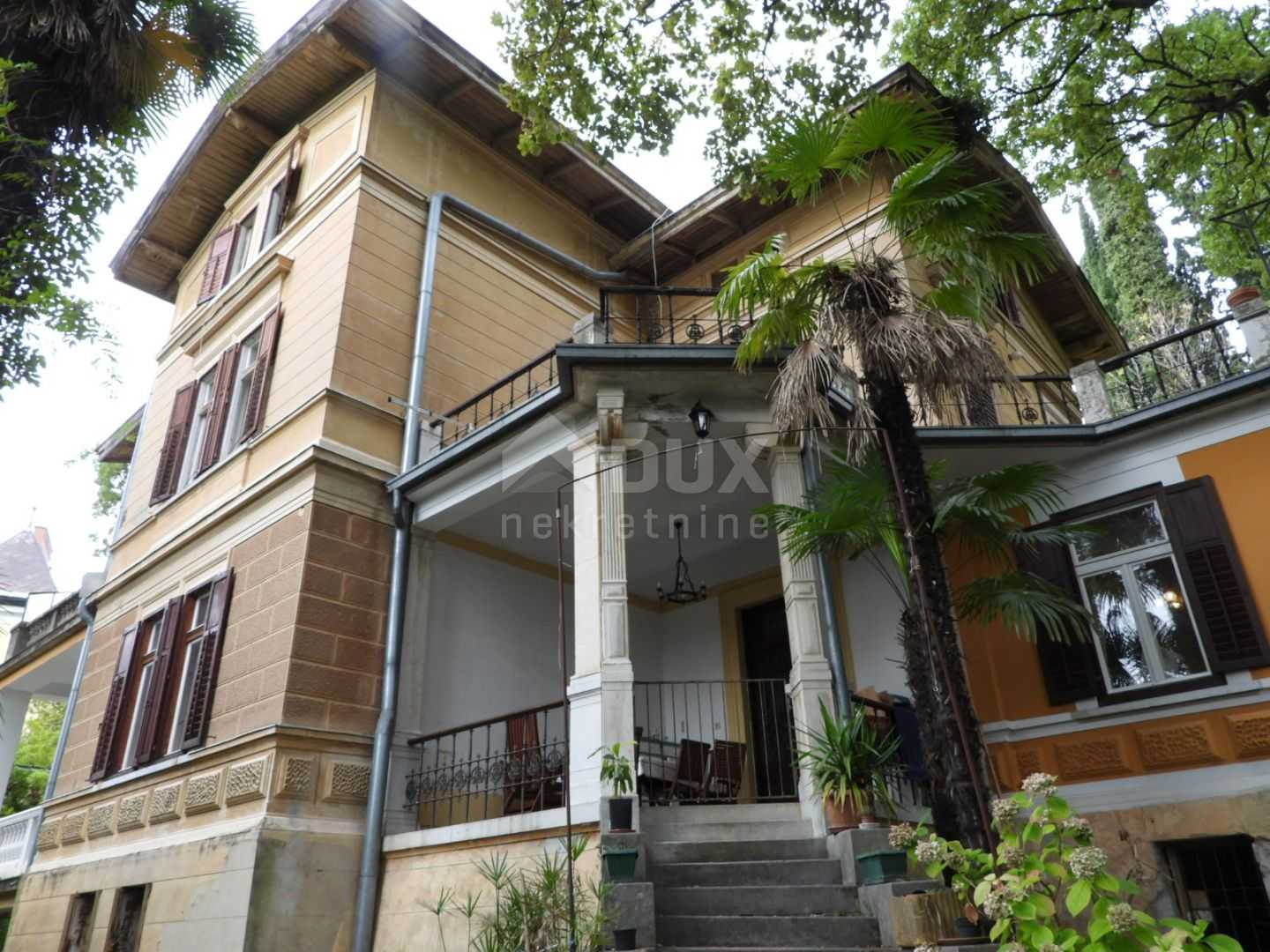 Condominium dans Opatija, Primorsko-Goranska Zupanija 11031491