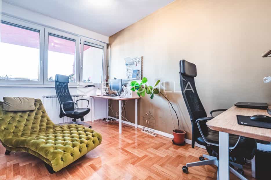 Condominium in Zagreb,  11036784