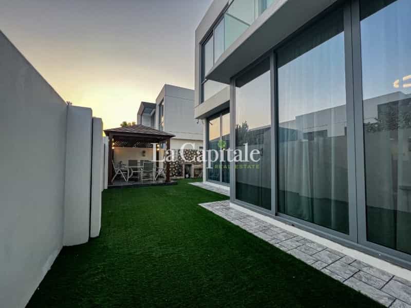 Huis in Dubai, Dubayy 11036803