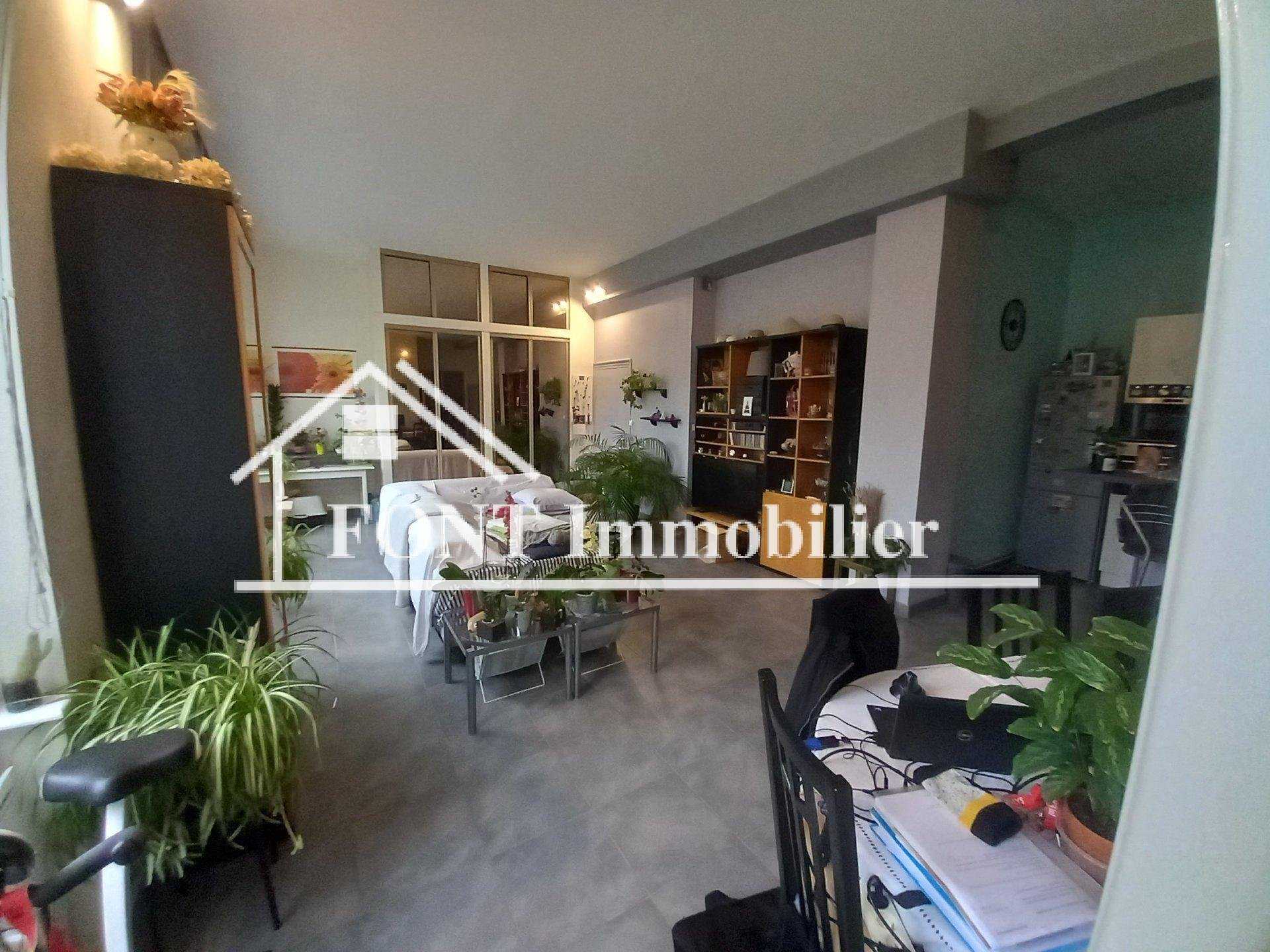 Condominium in Saint-Chamond, Loire 11040802