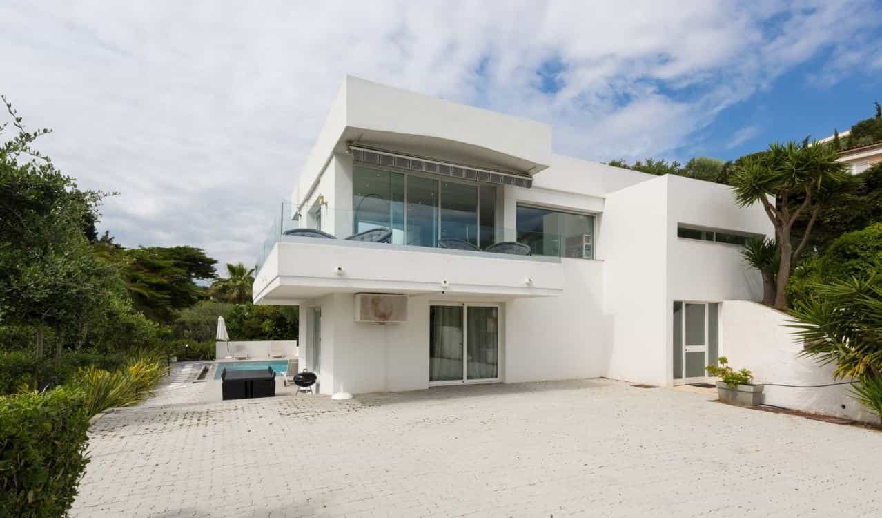 House in Cannes, Alpes-Maritimes 11041486