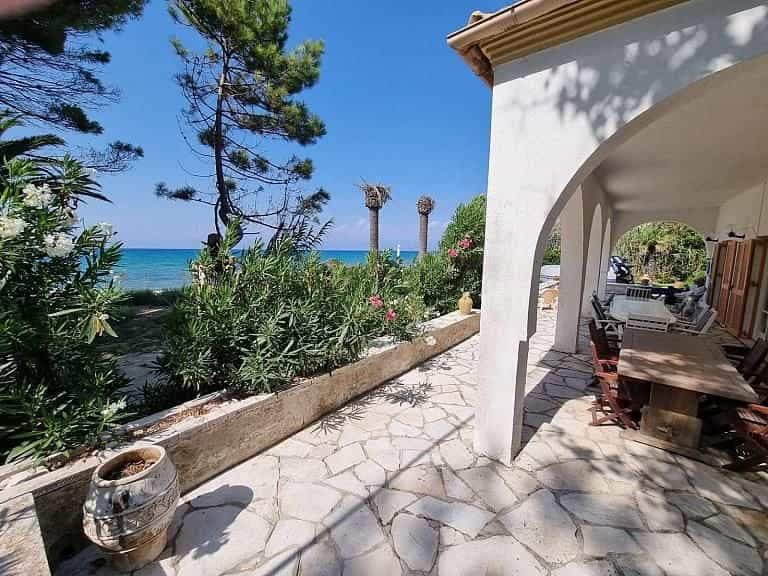 Rumah di Kerkyra, Ionian Islands 11041624