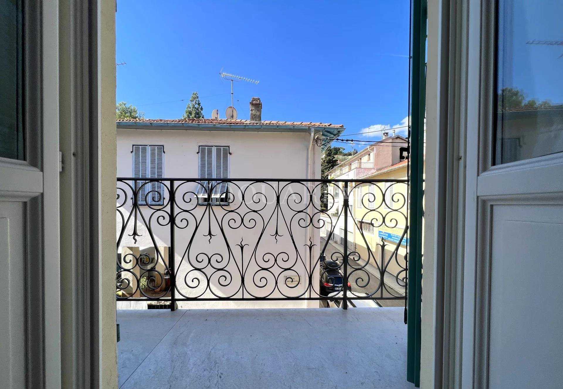 Condominium in Menton, Provence-Alpes-Cote d'Azur 11041830