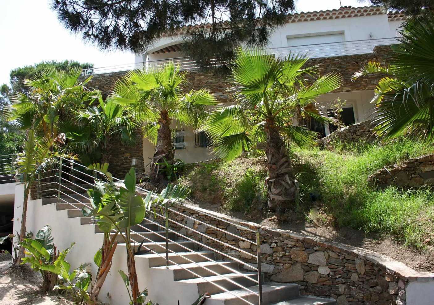 公寓 在 Sainte-Maxime, Provence-Alpes-Cote d'Azur 11042993