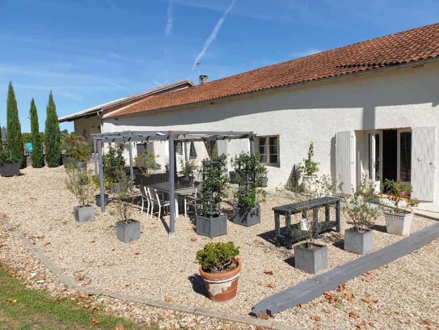 House in Soumensac, Nouvelle-Aquitaine 11043129