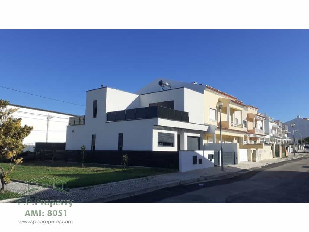 Huis in Caldas da Rainha, Leiria 11043171