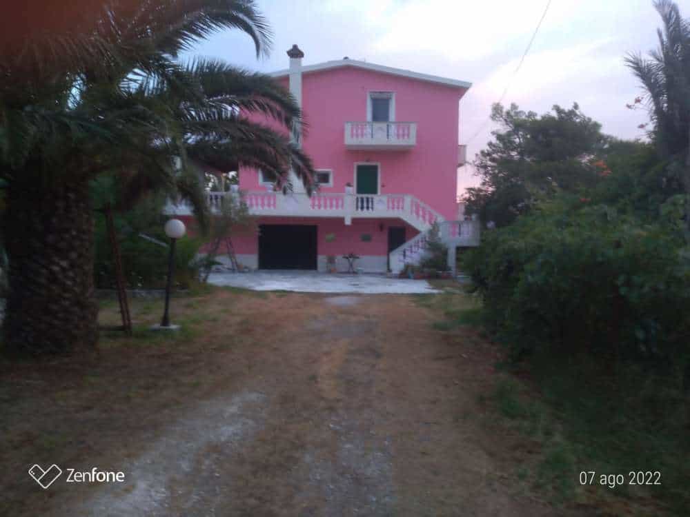 Rumah di Bochali, Ionia Nisia 11043325