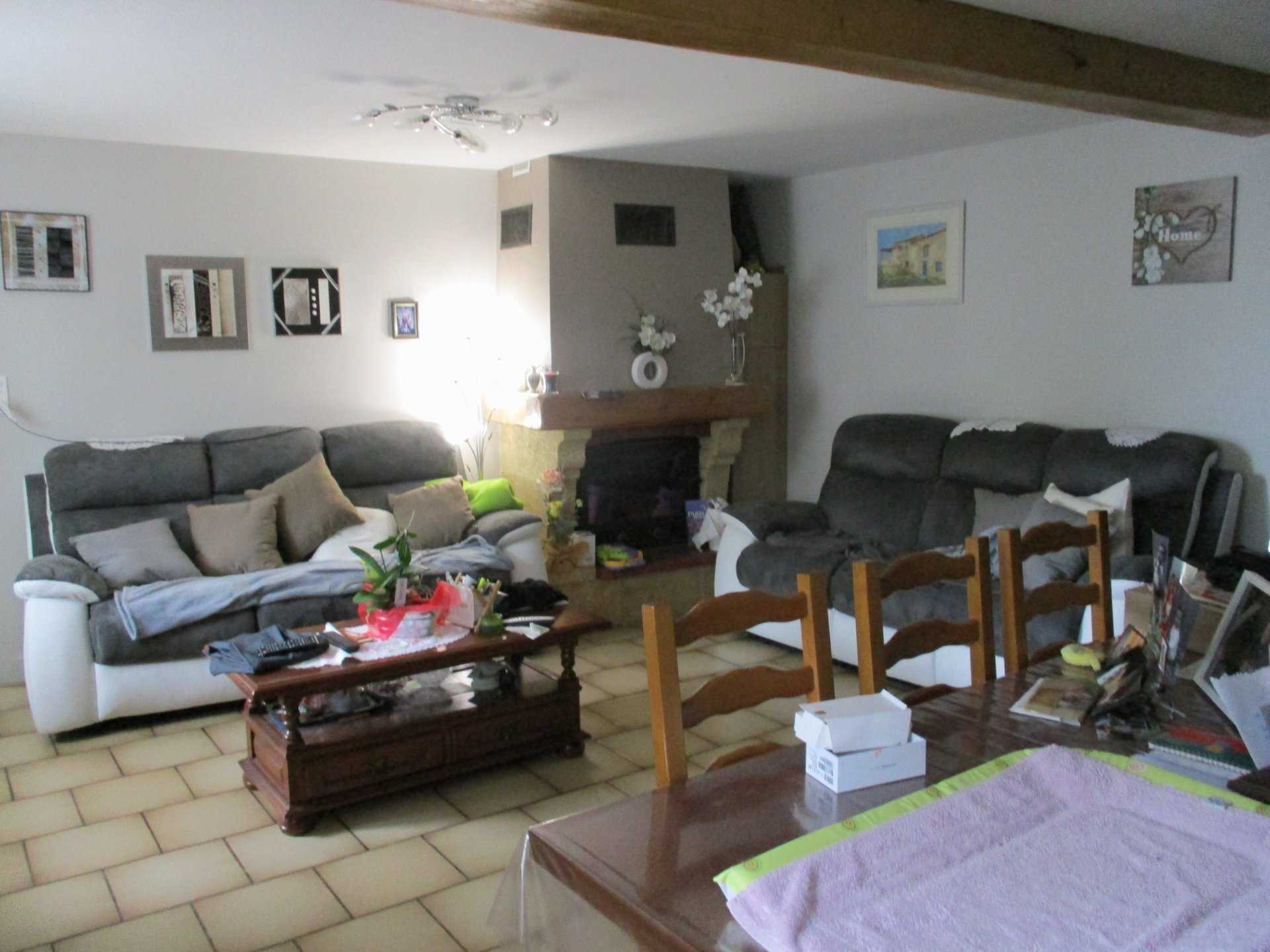 House in Villefagnan, Nouvelle-Aquitaine 11043782
