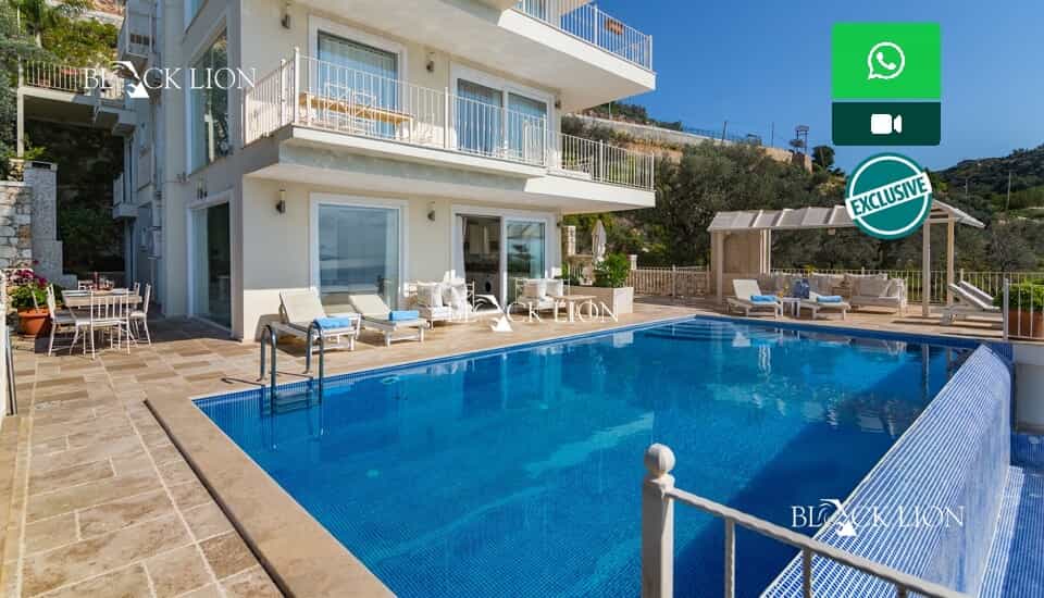 Condominium in Kalkan, Antalya 11043823