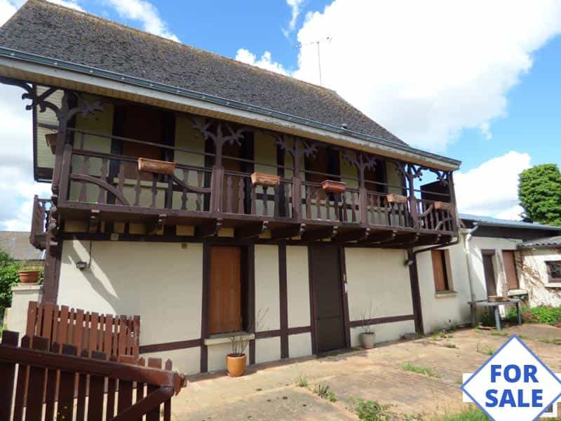 House in Saint-Aignan-de-Couptrain, Pays de la Loire 11044124