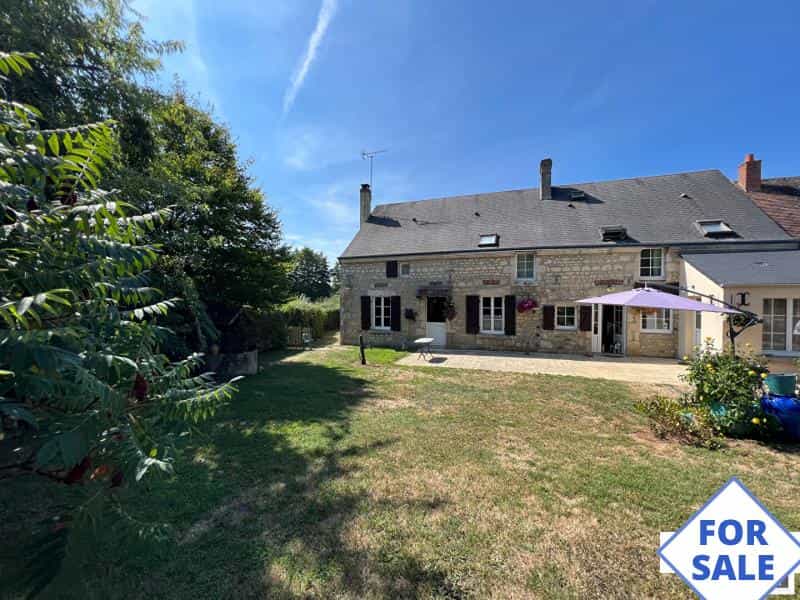 σπίτι σε Louzes, Pays de la Loire 11044128