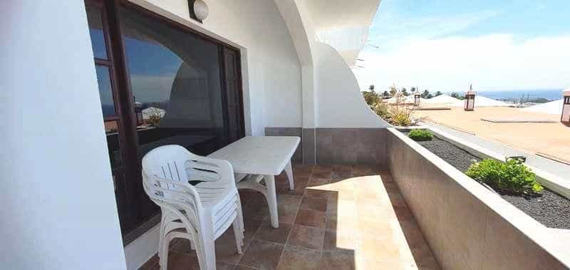 Condominium in Macher, Canary Islands 11044207