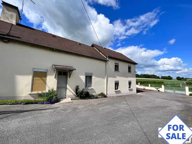жилой дом в La Ferrière-Bochard, Normandie 11044237