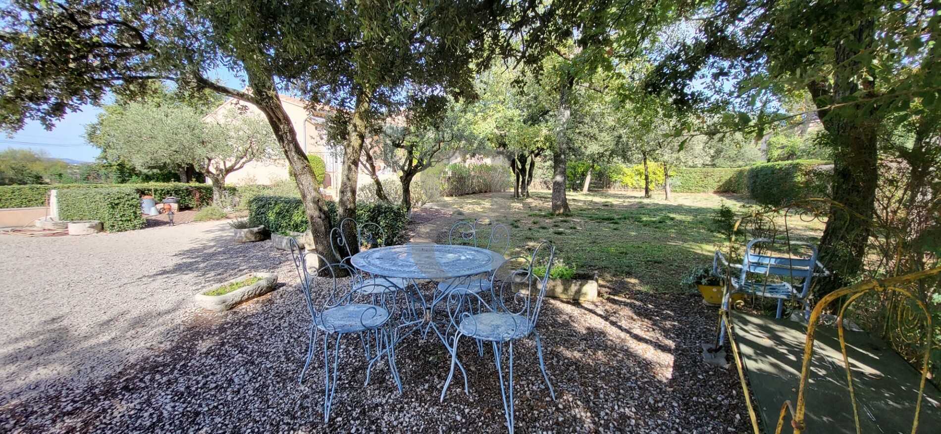 House in Modene, Provence-Alpes-Cote d'Azur 11044365