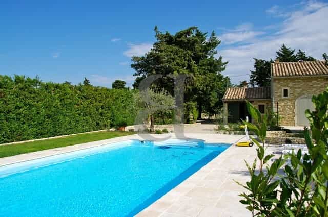 Rumah di Visan, Provence-Alpes-Cote d'Azur 11044367
