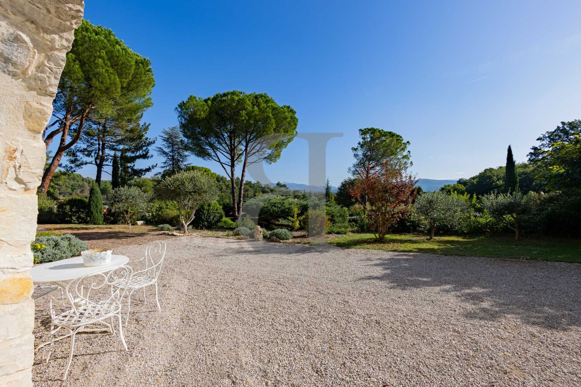 집 에 Vaison-la-Romaine, Provence-Alpes-Côte d'Azur 11044368
