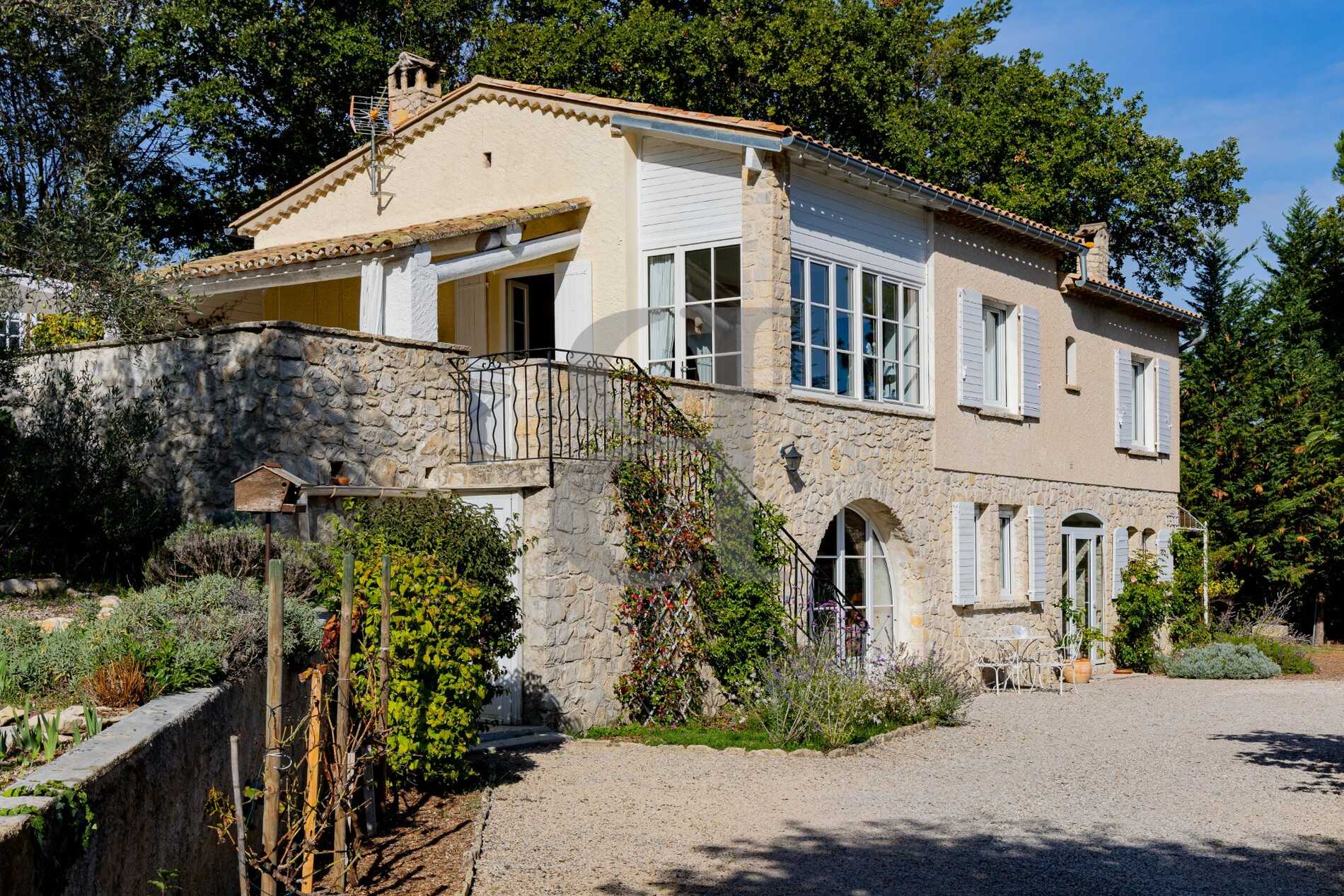 Rumah di Vaison-la-Romaine, Provence-Alpes-Côte d'Azur 11044368