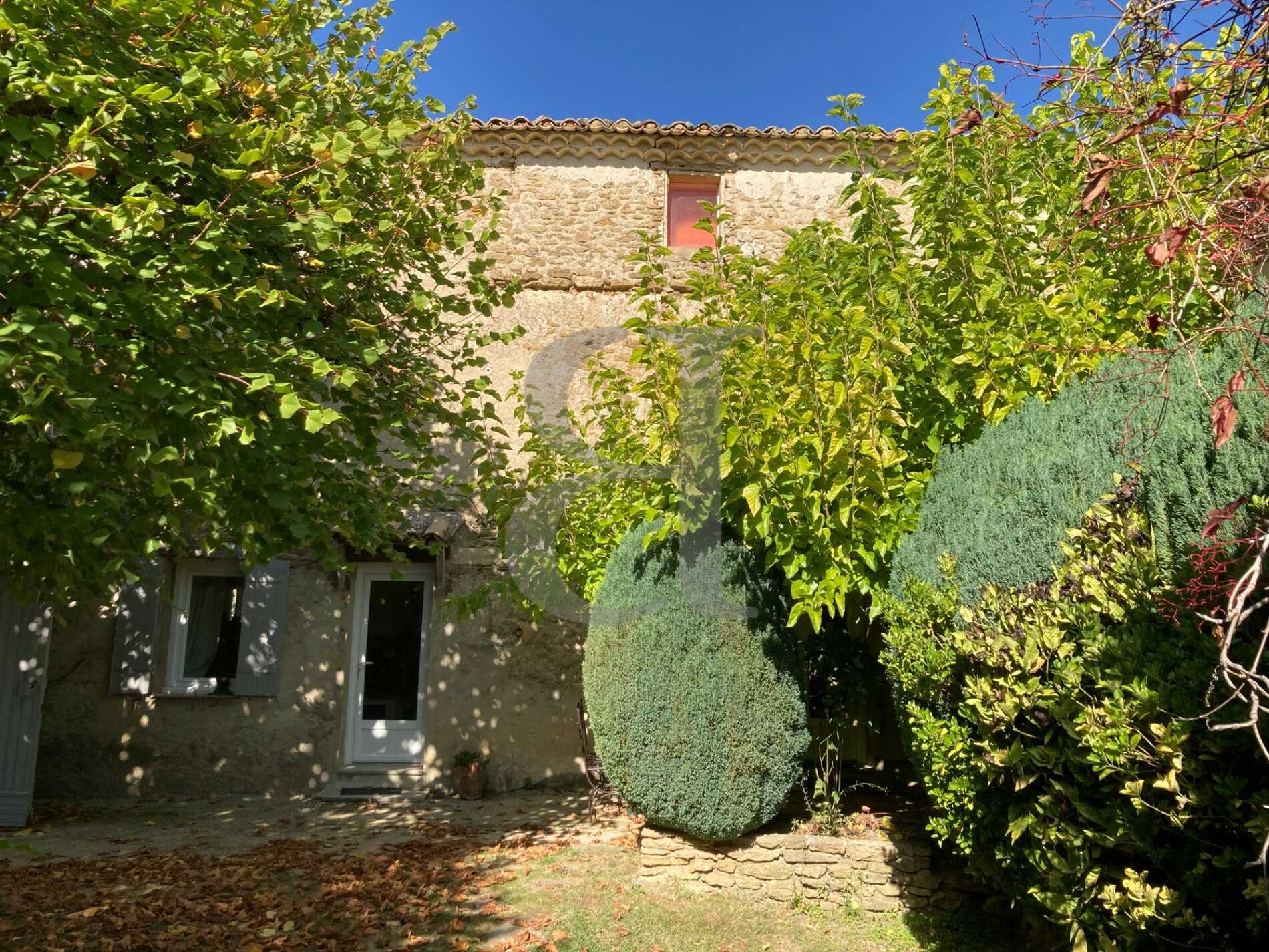 Dom w Vaison-la-Romaine, Provence-Alpes-Côte d'Azur 11044369