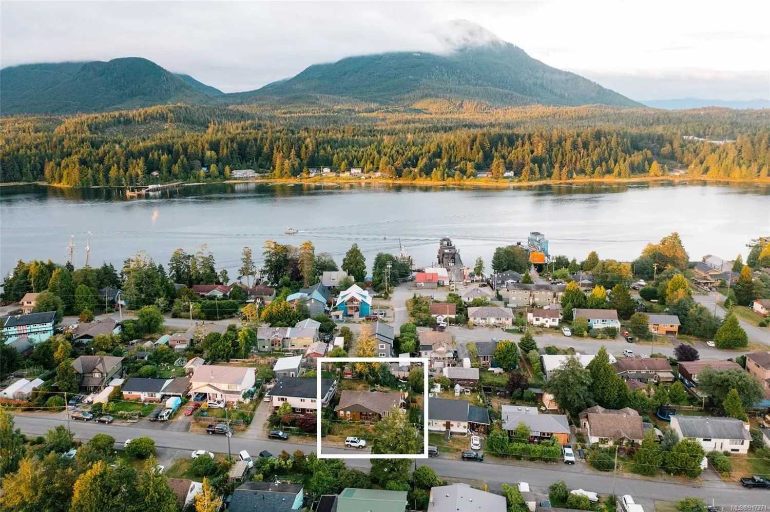 loger dans Ucluelet, British Columbia 11044698